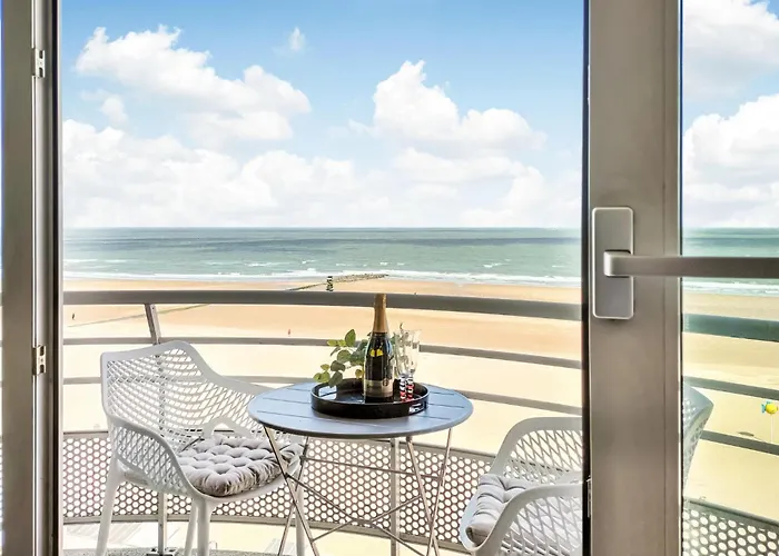 2 Bedroom Lovely Apartment In Oostende